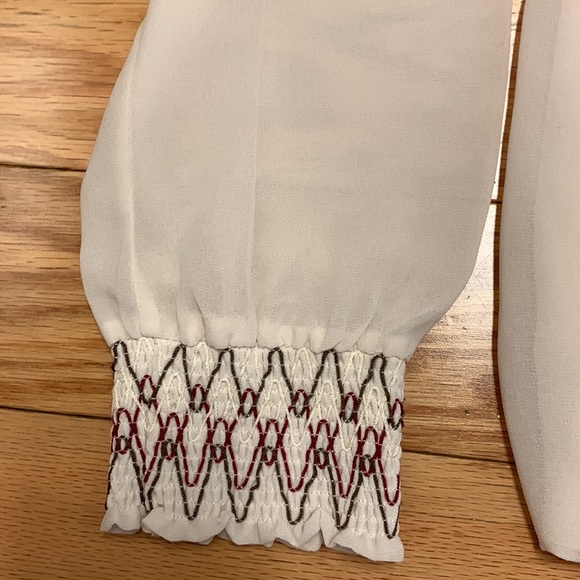 Greylin Cream Chiffon Blouse - Picture 5 of 6